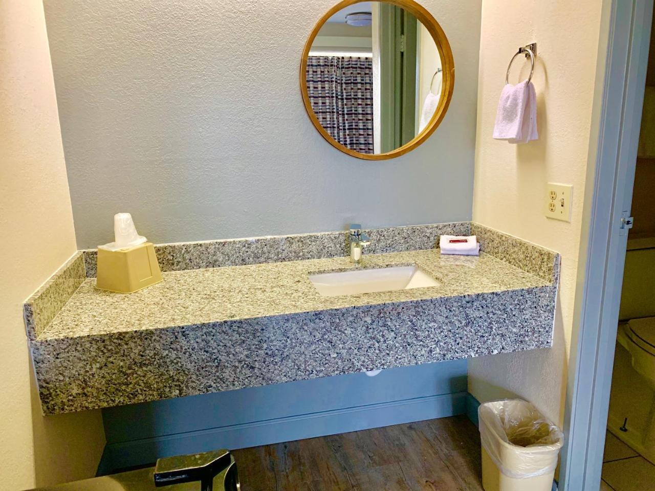 Dallas Love Field Inn Zewnętrze zdjęcie
