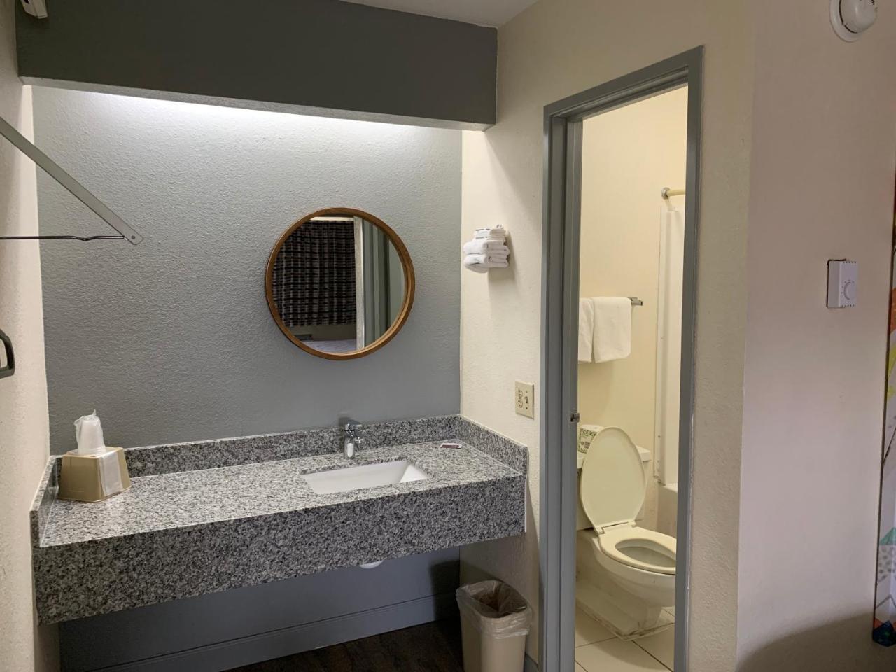 Dallas Love Field Inn Zewnętrze zdjęcie